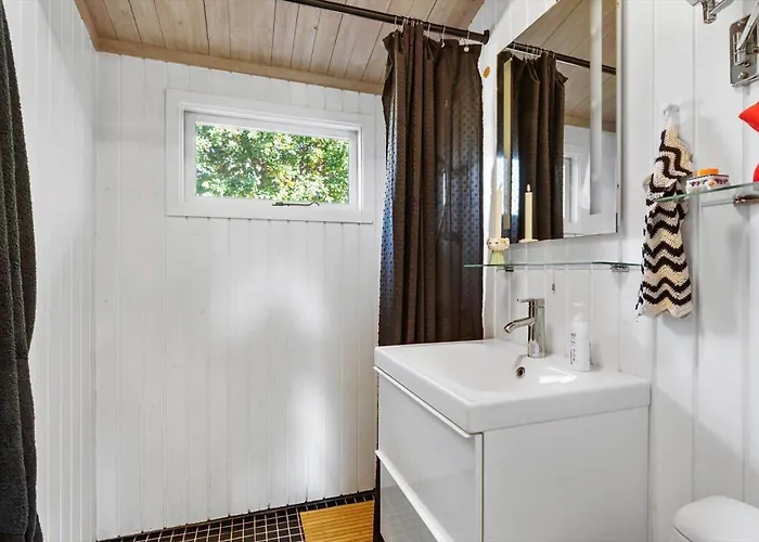 Fj1017-jaegerspris-mathiesens-enghave-14 Сasa de vacaciones